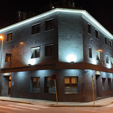 Hotel Sant Celoni Esterno foto