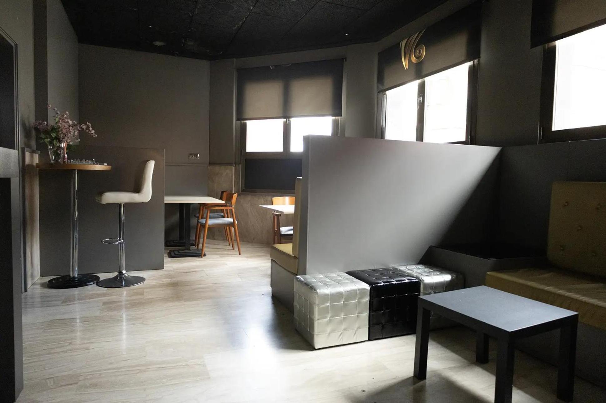 Hotel Sant Celoni Esterno foto