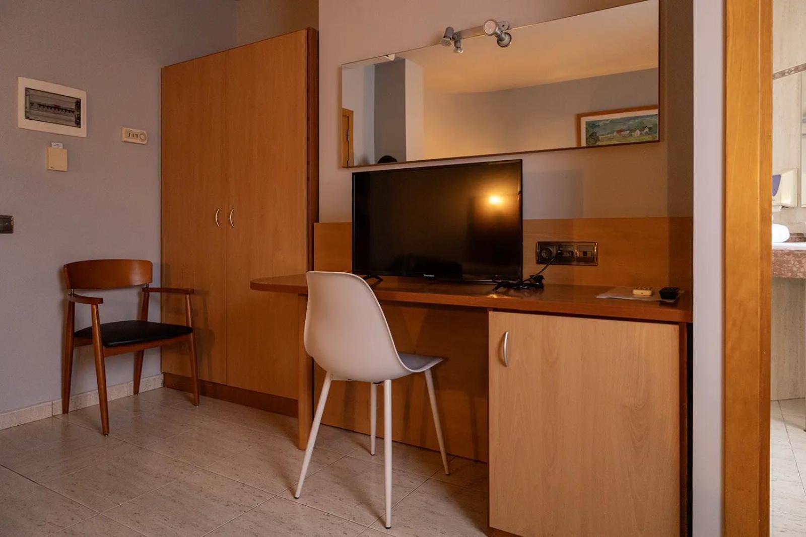 Hotel Sant Celoni Esterno foto